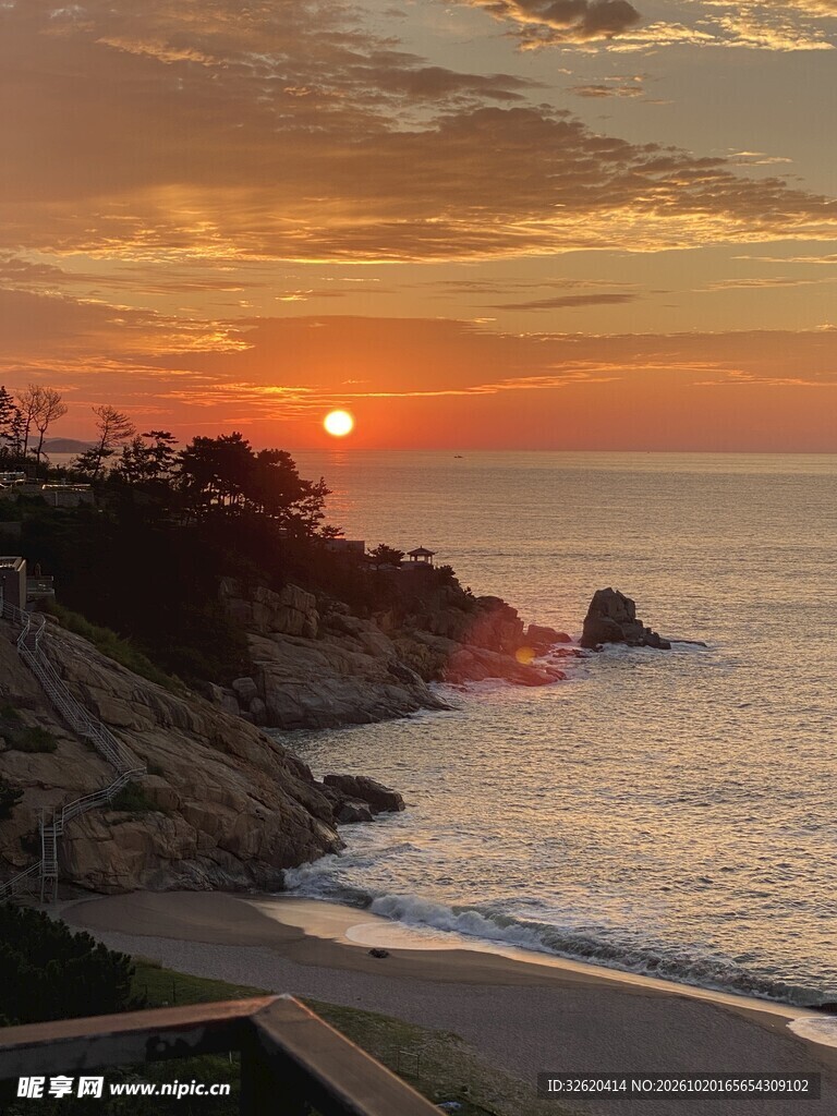 海岸日落美景