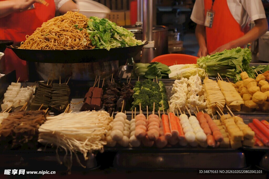 夜市小吃摊食材陈列
