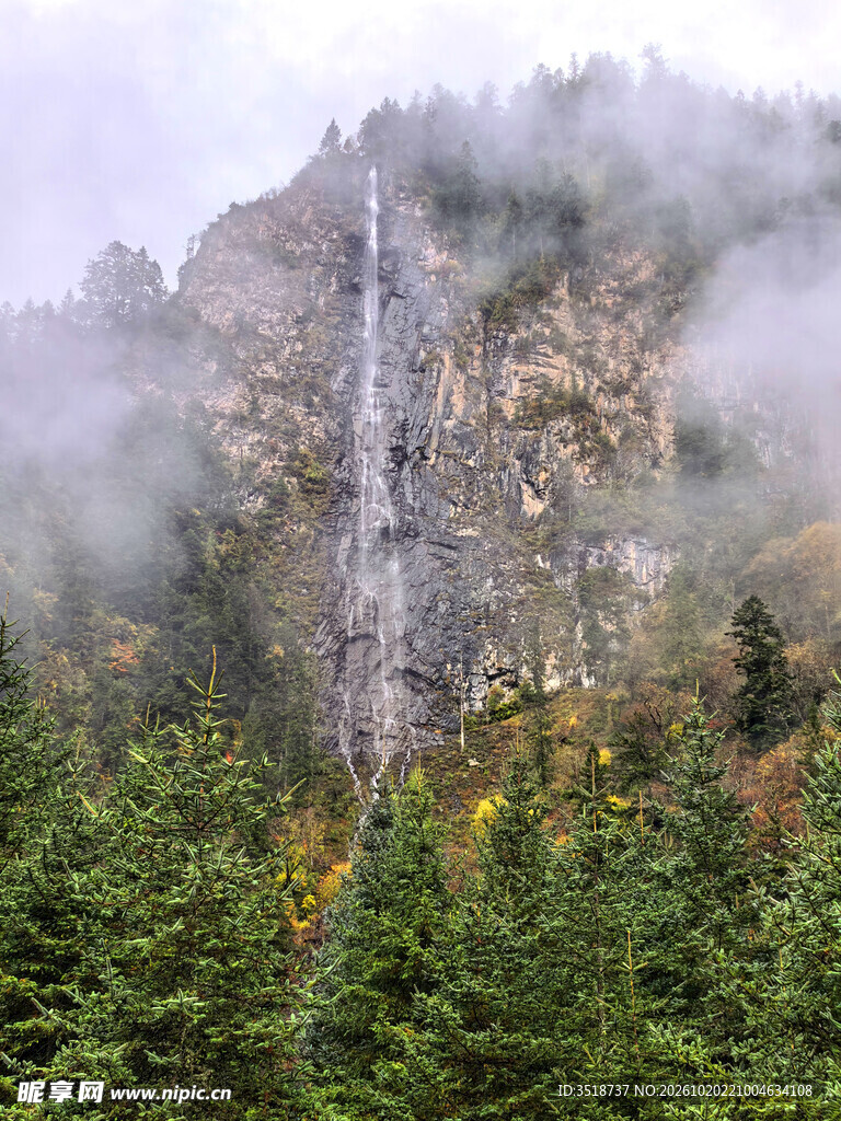 高山瀑布