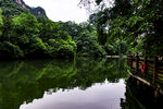 山林湖景栈道风光