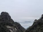 阴天山谷自然风光