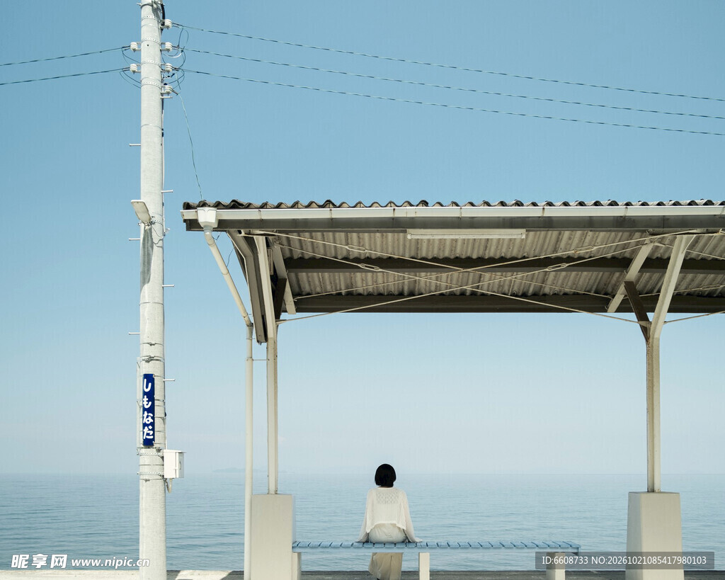 海边日系车站站台