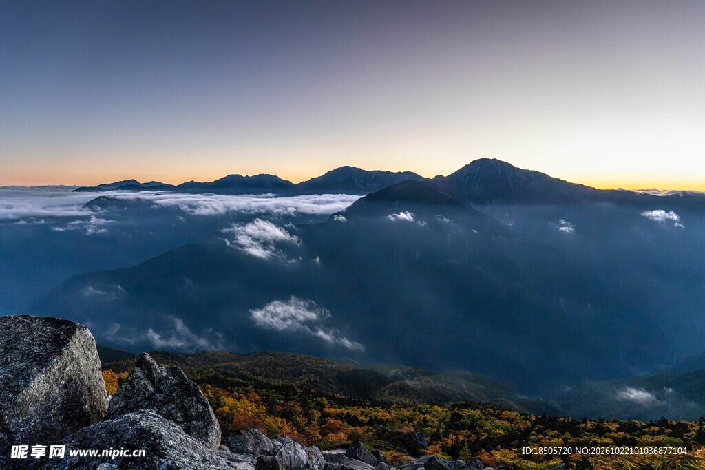 高山云海晨曦盛景