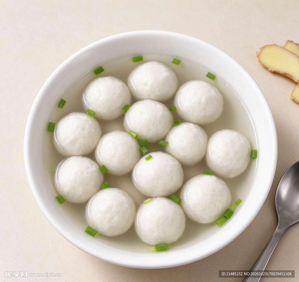 鲜香清汤鱼丸