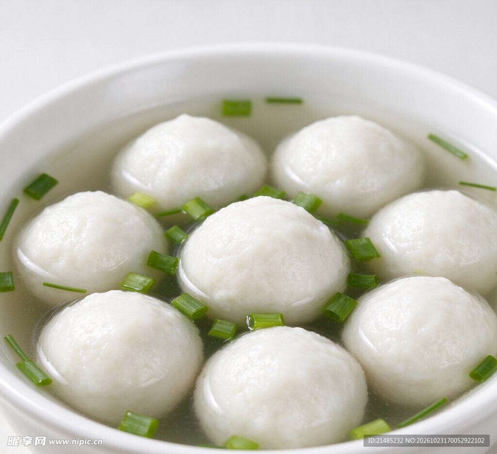 美味清汤鱼丸