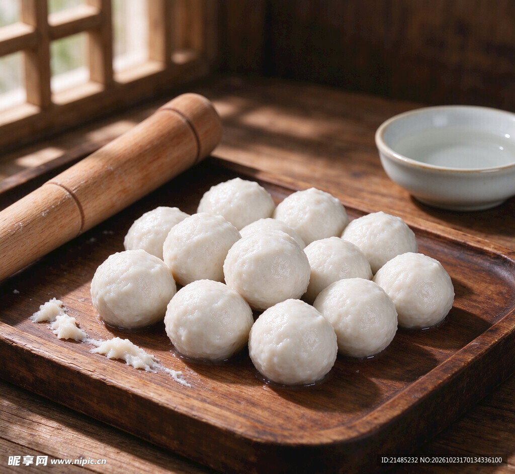 手工揉制鱼丸
