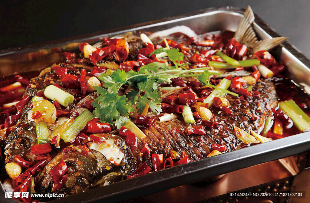 特色麻辣烤鱼