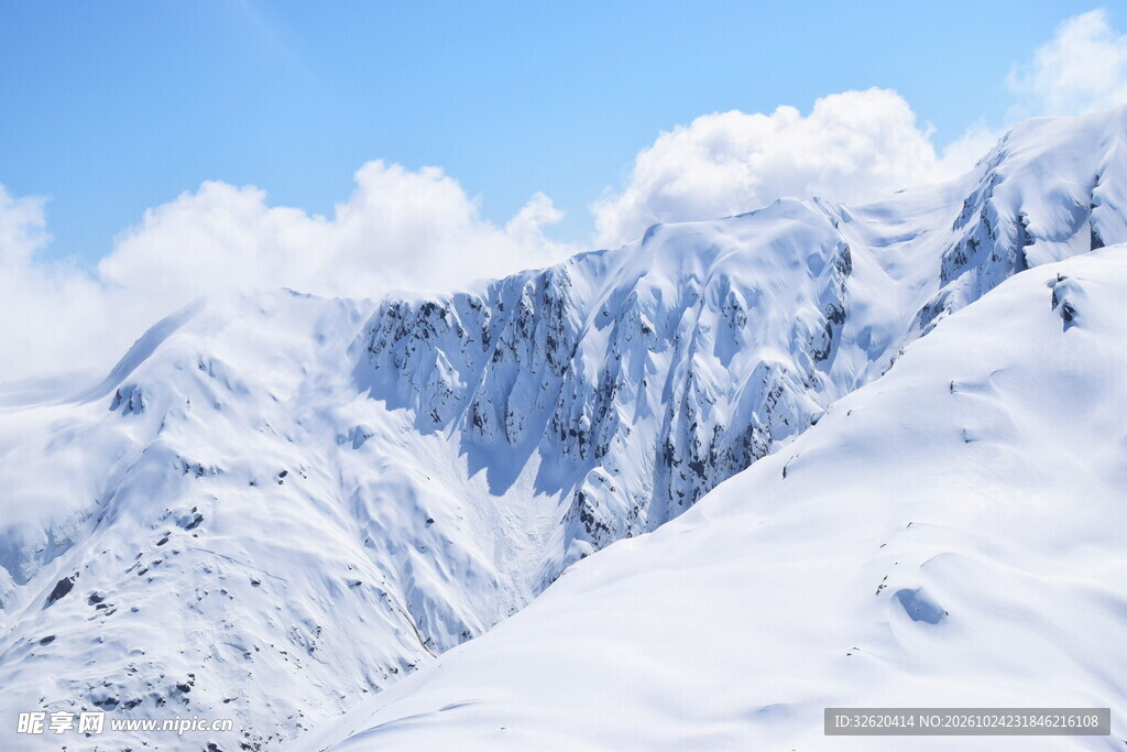雪山晴空冬日美景