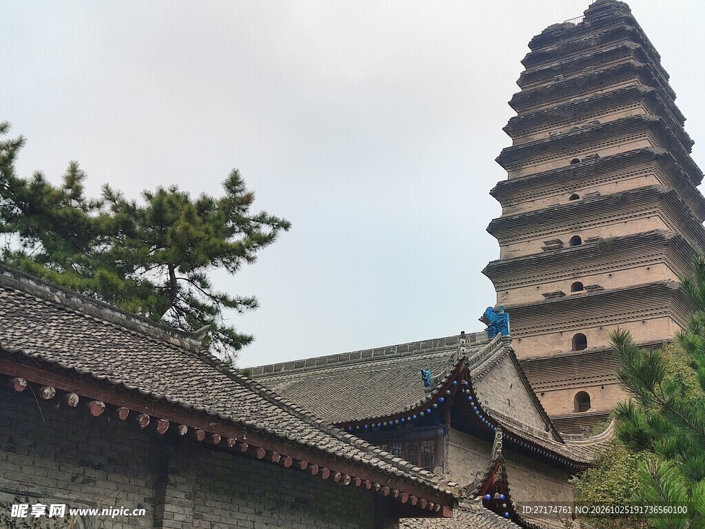 西安小雁塔古建筑
