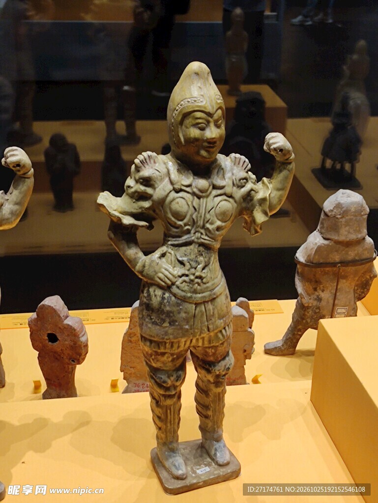 博物馆古代武士陶俑