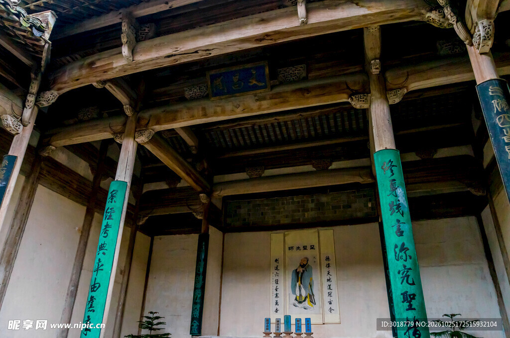 中式古建厅堂木构内景