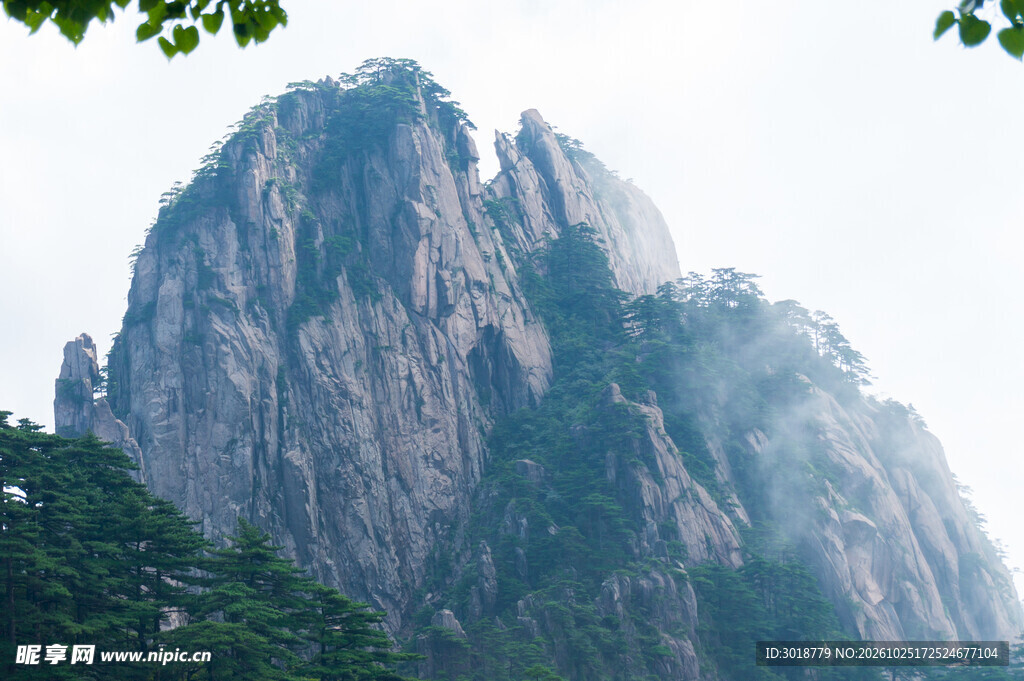 高山奇峰自然景观