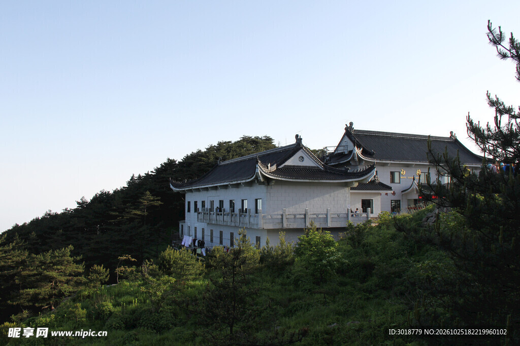 山间中式传统建筑