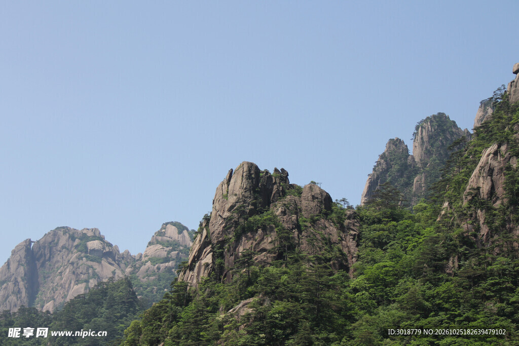 青山奇峰自然风光