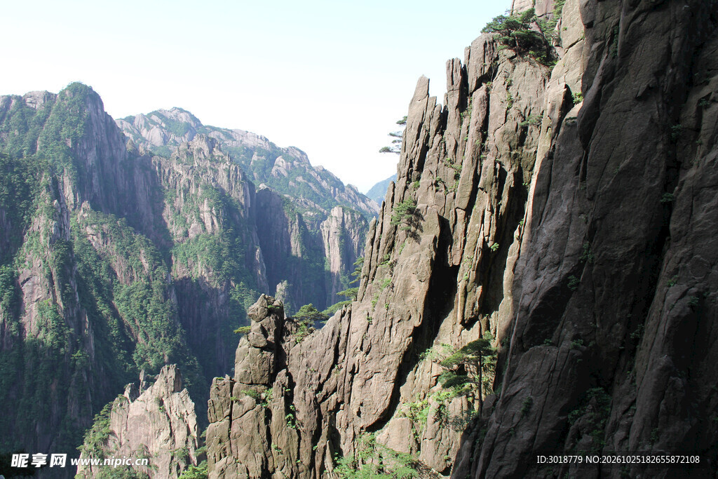 奇峰峭壁山野风光