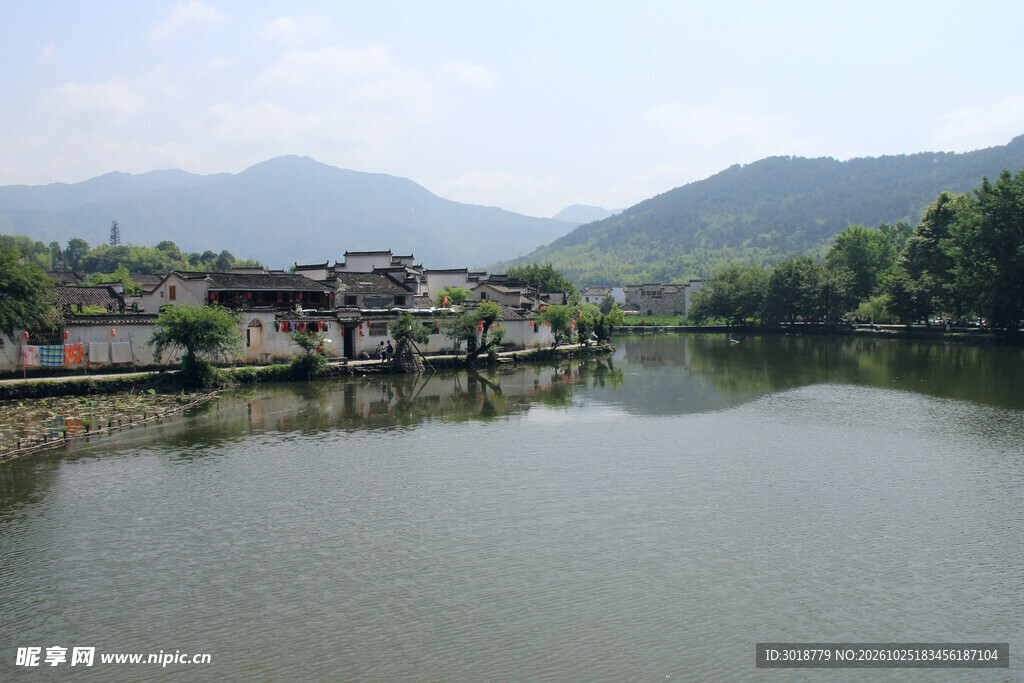 江南临水古村风光