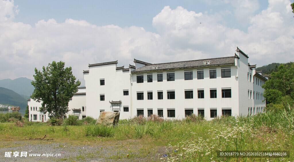 郊野徽派风格建筑