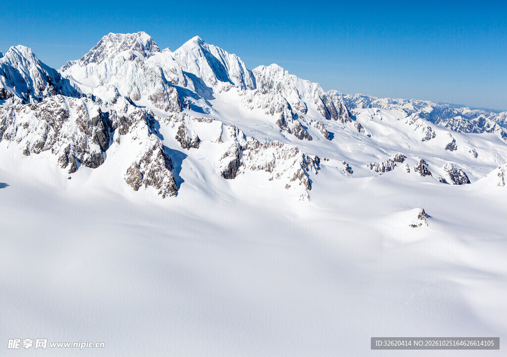 壮丽雪山雪景
