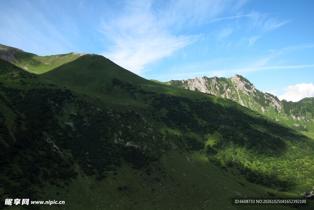 青山蓝天山野风光