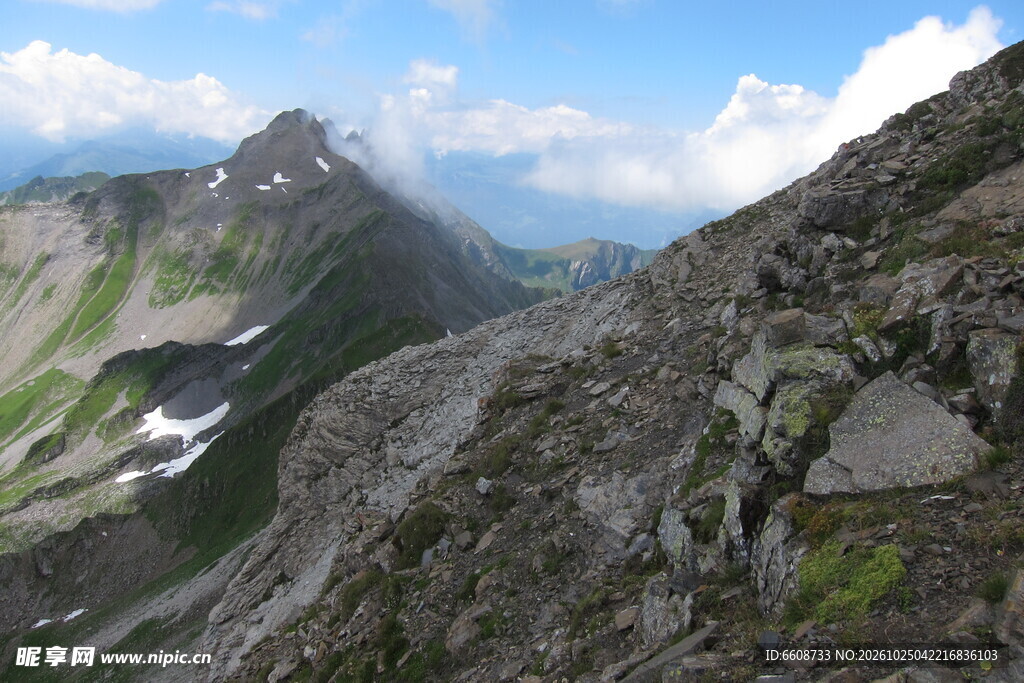 高山峡谷自然景观