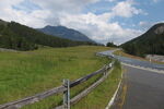 山间公路郊野风光