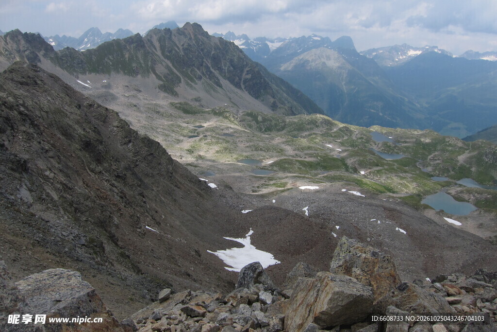 高海拔山地自然风光