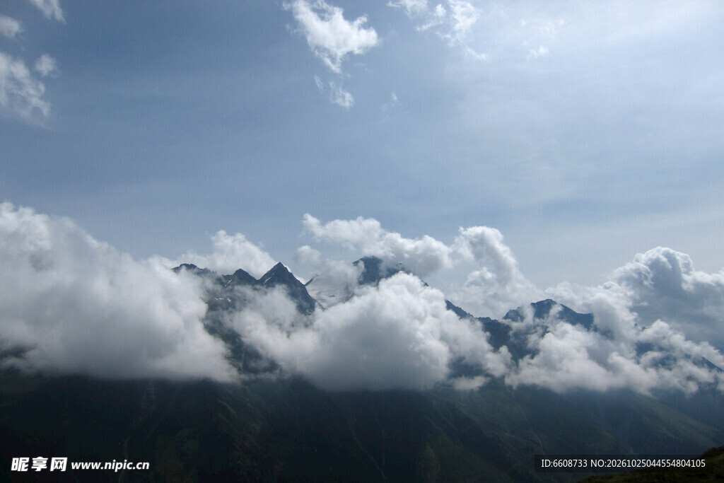 高山云海风光