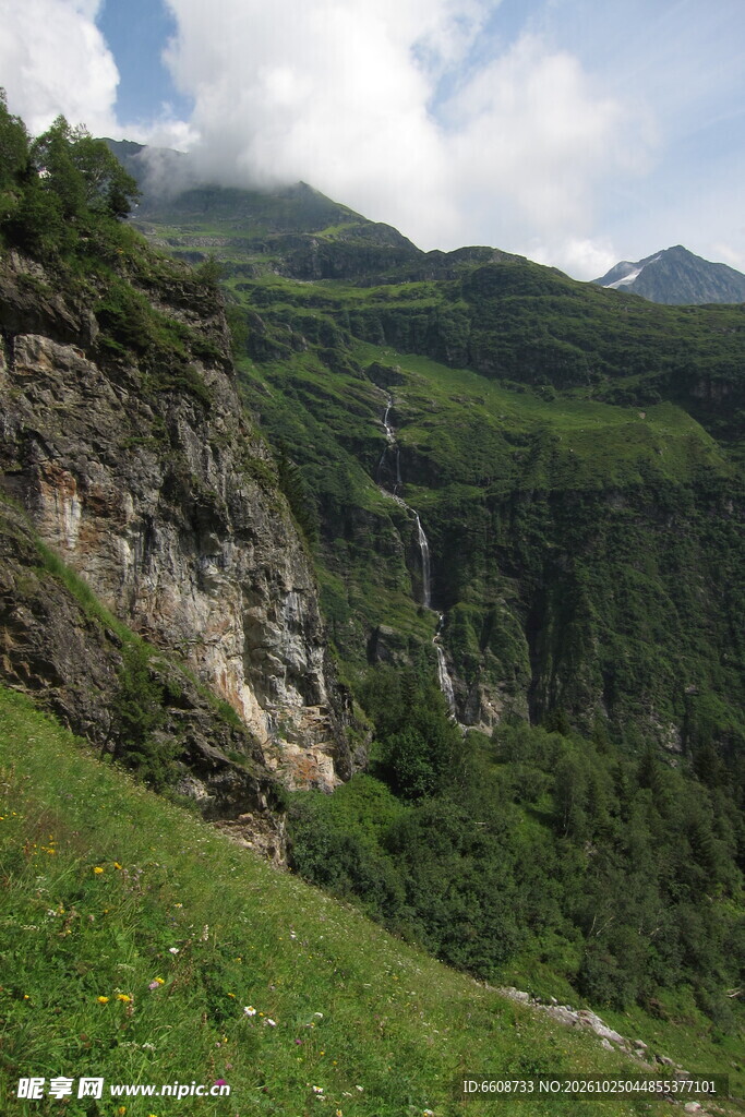 山野峡谷自然风光