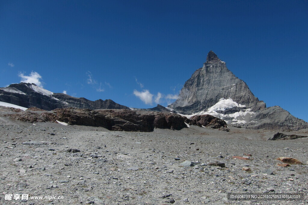高原雪山旷野风光