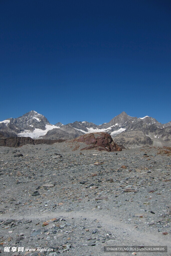 高原雪山旷野风光