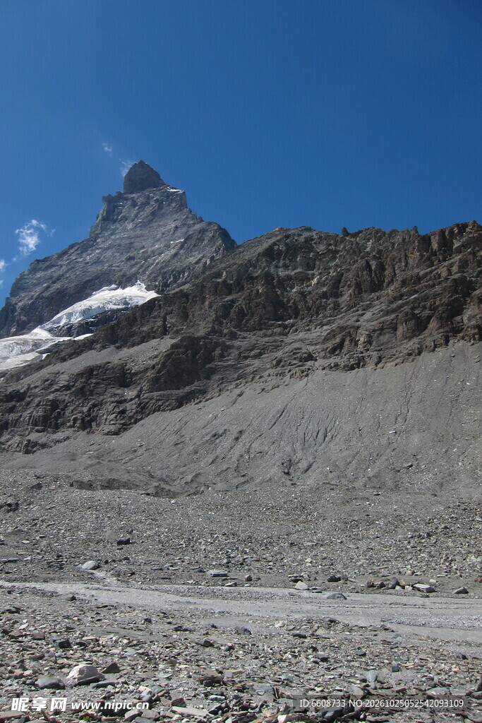 高原雪山旷野风光