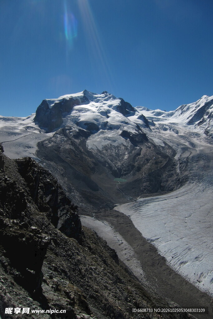 雪山冰川壮丽风光