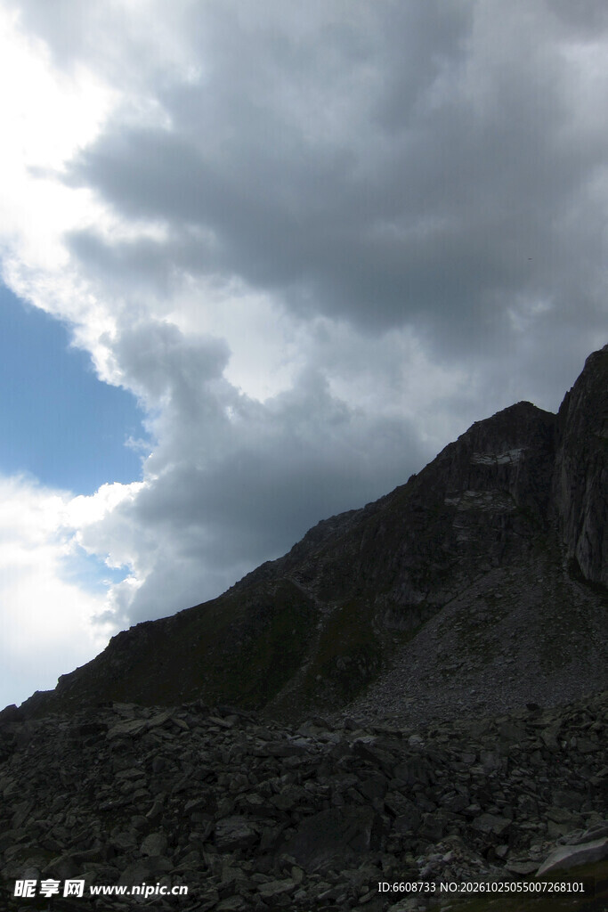 山野阴云天空风光