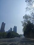 城市晴天街景风光