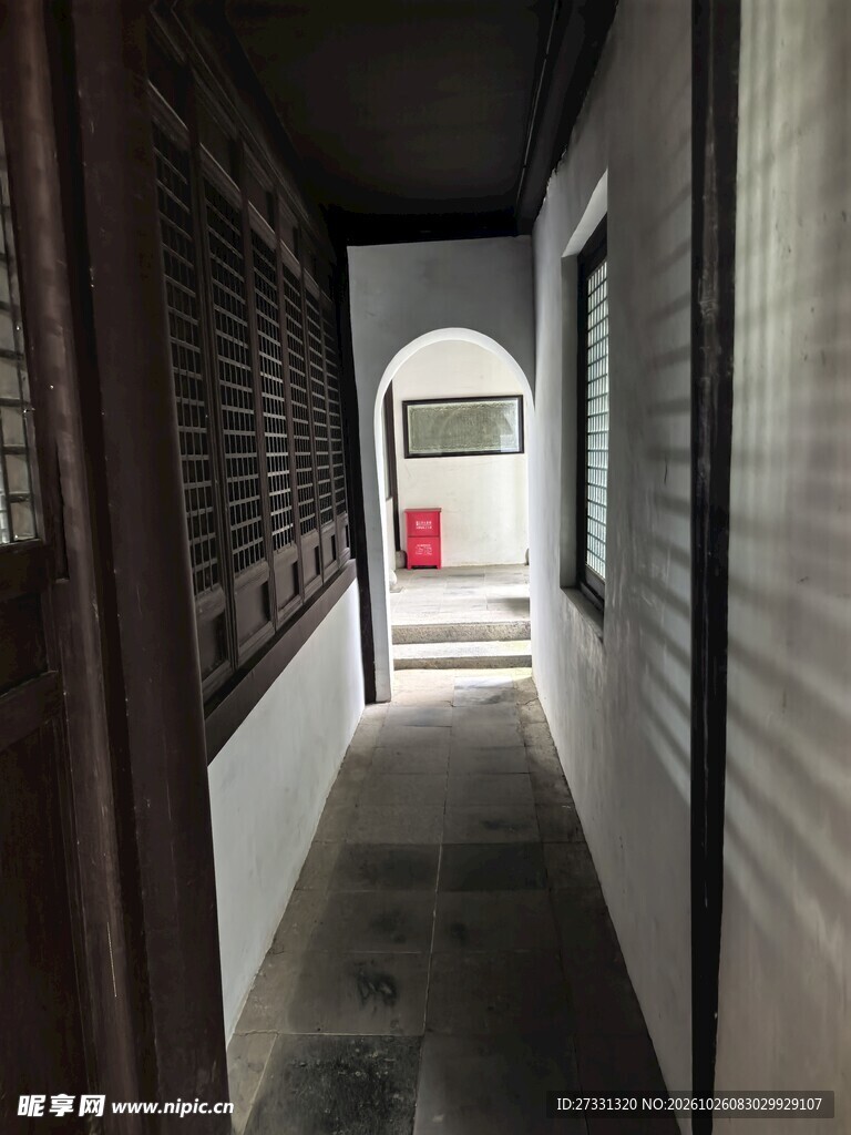 中式狭长室内走廊