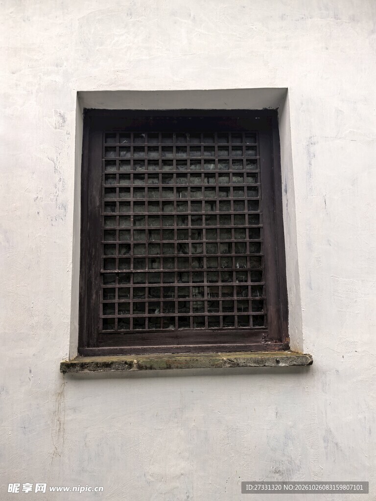 老式墙面金属通风口