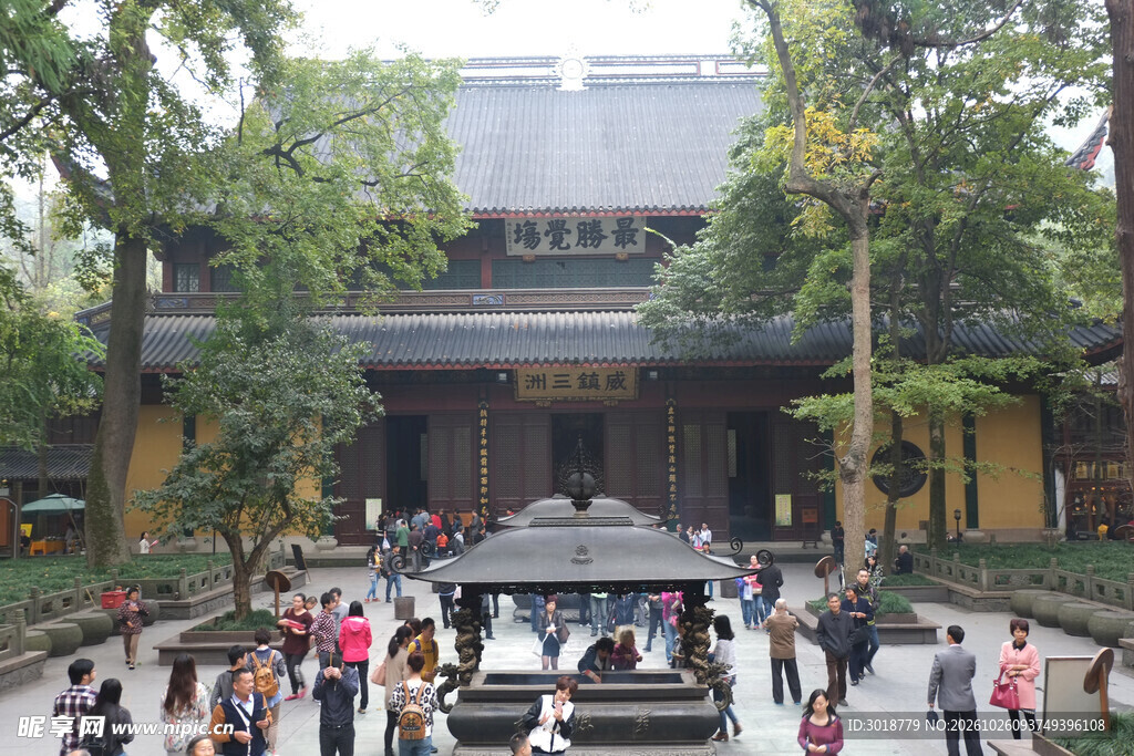 古寺游览风光