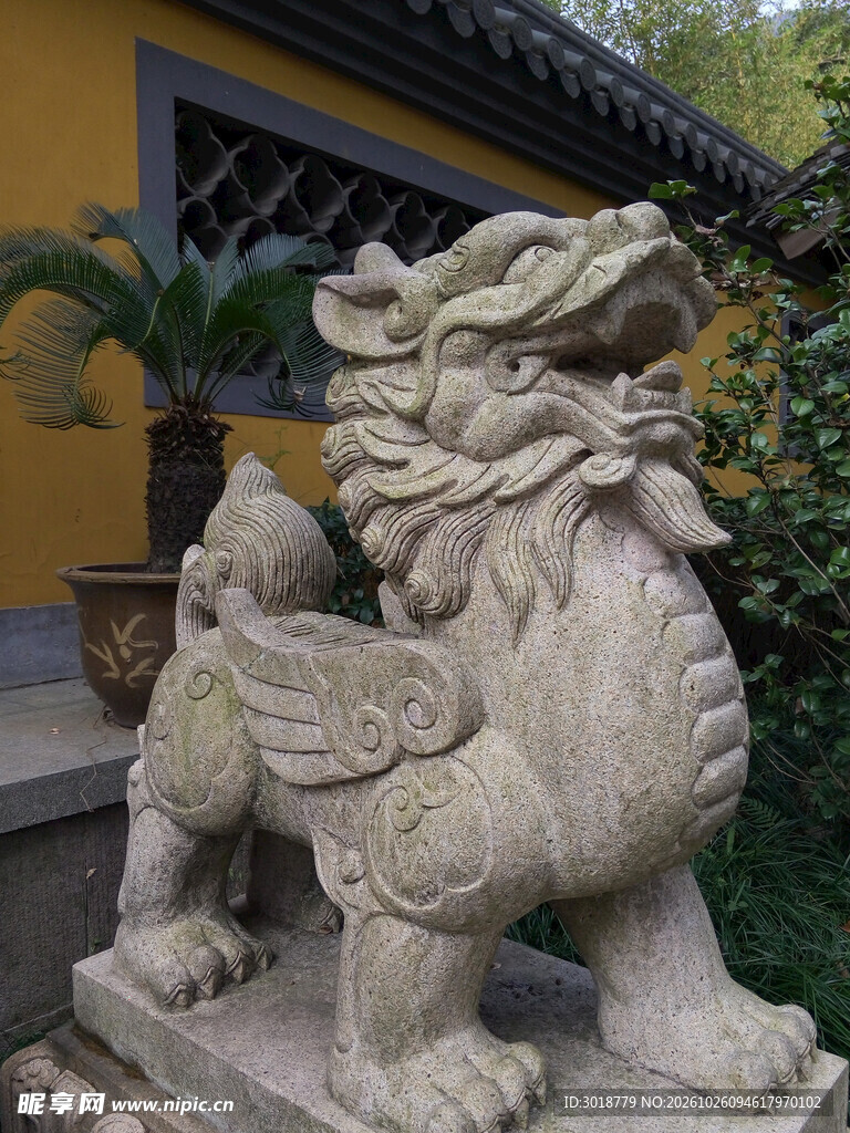 古建瑞兽石雕