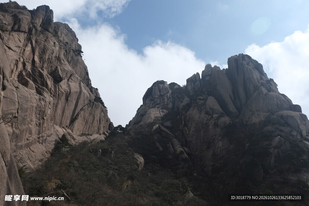 奇峰峭壁山野风光