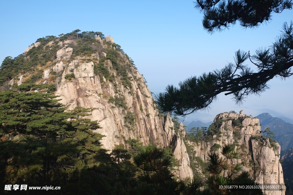 泰山奇峰自然风光