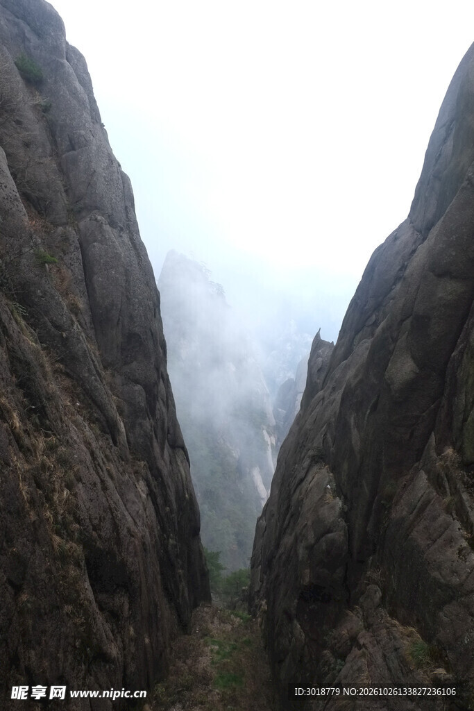 峡谷一线天自然景观