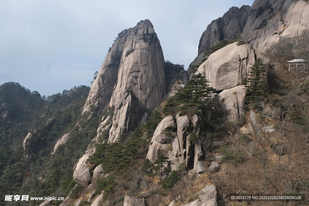 奇峰怪石山地风光