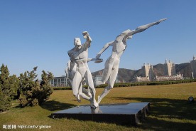星海广场雕塑
