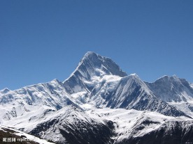 贡嘎山