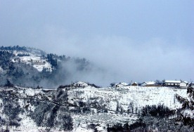 女娲山雪景