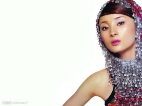 珠光宝气富贵女孩儿