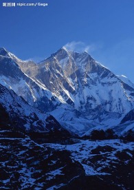 高原雪山