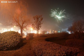 唐韵园的夜空
