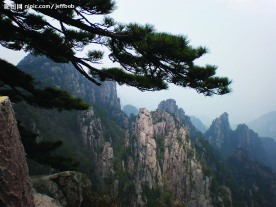 黄山峭壁