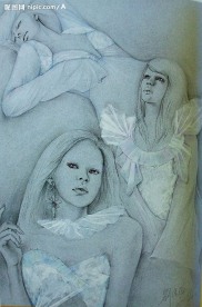 手绘服装画